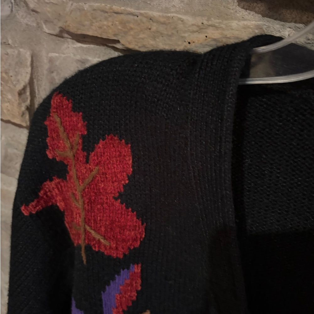 VINTAGE Lucia Black Cardigan with Colorful Leaf Design WITH SHOULDER PADS - Picture 7 of 10